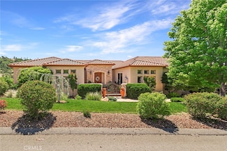 869 Whispering Winds Ln, Chico, CA 95928