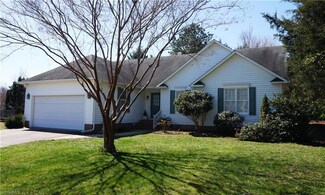 6630 Valleyoak Dr, Clemmons, NC 27012