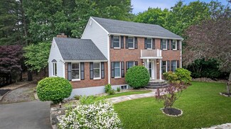 5 Ledgewood Rd, Saugus, MA 01906