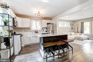 1407 Redfern Ave, Baltimore, MD 21211