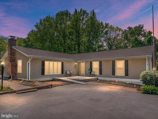 7678 Mueller Dr, Glen Burnie, MD 21060