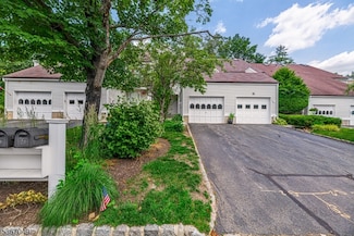23 Aberdeen Dr, Mendham, NJ 07945