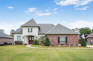 1067 Scarlet Oak Ln, Mandeville, LA 70448