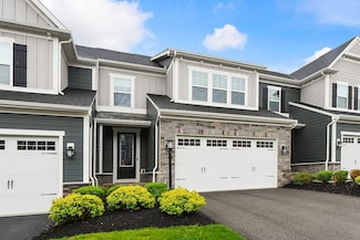 304 Spruce Ln, Canonsburg, PA 15317