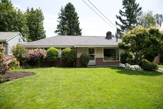 18730 50th Ave NE, Lake Forest Park, WA 98155