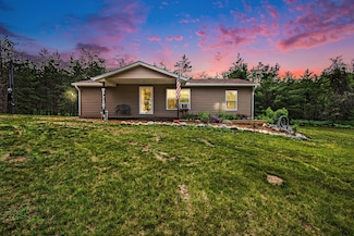 6691 Boone Ln, Vanderbilt, MI 49795