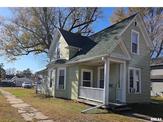 1701 W 8th St, Davenport, IA 52802