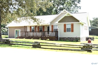 5415 Leigh Ave, Gadsden, AL 35903