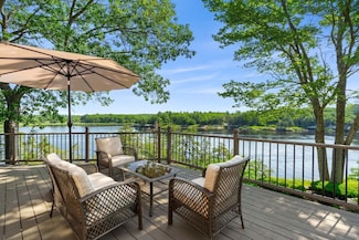 7 Pipers Quarry Ln, Newburyport, MA 01950