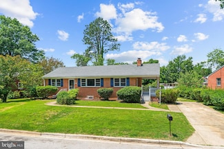5019 Leland Dr, Oxon Hill, MD 20745