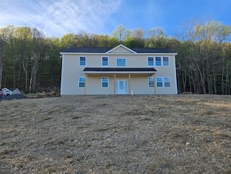 718 Mount Hope Rd, Middletown, NY 10940