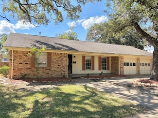 10326 Antrim Ln, La Porte, TX 77571