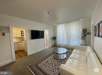 7347 Wisconsin Ave Unit 302, Bethesda, MD 20814