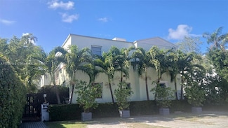 2830 Pine Tree Dr Unit 4, Miami Beach, FL 33140