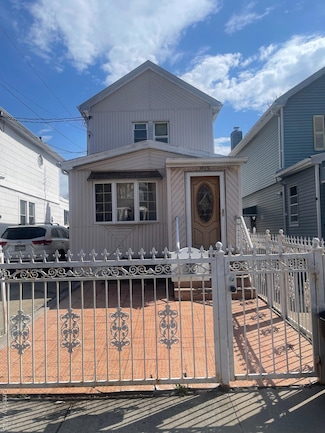 1815 E 51st St, Brooklyn, NY 11234