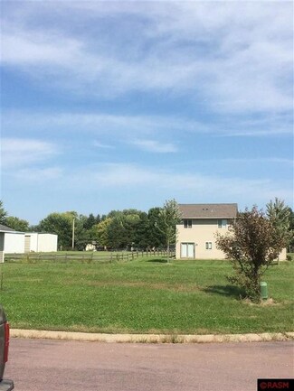 220 Copper Village Cir, Mankato, MN 56001