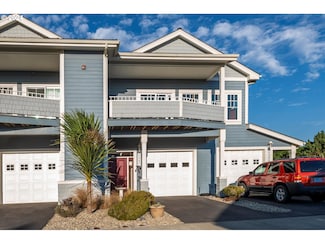 1397 Village Loop, Bandon, OR 97411