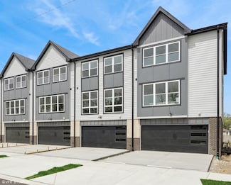 8520 Center St, River Grove, IL 60171
