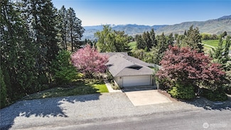 113 View Ridge Cir, Wenatchee, WA 98801