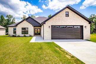 224 Michelle Dr, Beebe, AR 72012