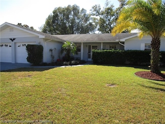 2641 Greenacre Dr, Sebring, FL 33870