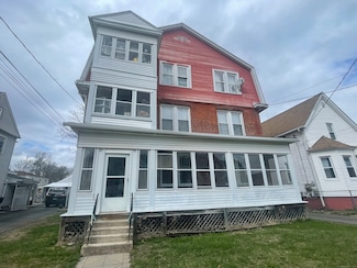 18 Levesque Ave, West Hartford, CT 06110