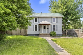609 Liberty St, Muscatine, IA 52761