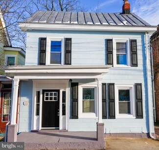 62 Hanover St, Pemberton, NJ 08068