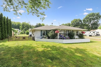 115 Paddock Ave, Meriden, CT 06450