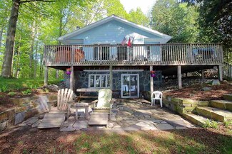 1232 Savage Point Rd, North Hero, VT 05474