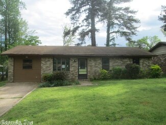 4711 Fairlee Dr, Little Rock, AR 72209
