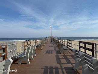 35 Pilgrim Pathway Unit 2nf floor, Neptune Township, NJ 07756