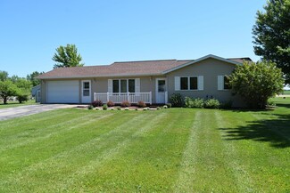 330 3rd St S, Middle River, MN 56737