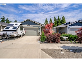 218 NE Whispering Cliff Ct, McMinnville, OR 97128