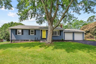 22 Allerton Rd, Naugatuck, CT 06770