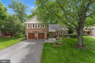 12695 Kettering Dr, Herndon, VA 20171