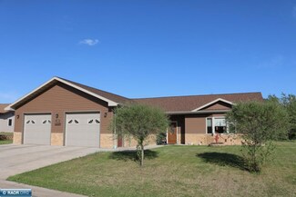200 Ore Be Gone Ct, Gilbert, MN 55741