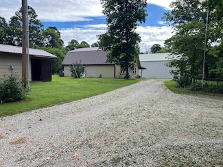 526 Iron Mountain Rd, Mountain View, AR 72560