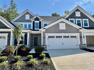 609 Monteforte Ct Unit P-2, Avon Lake, OH 44012