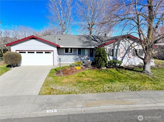 509 SE 5th St, College Place, WA 99324