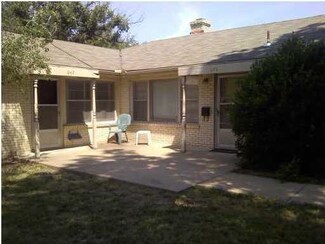 647 N Fountain St, Wichita, KS 67208