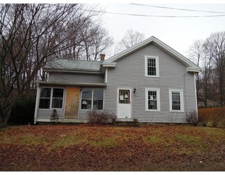 71 Quaboag St, Warren, MA 01083