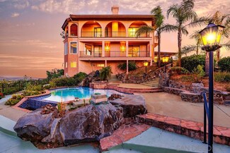 9505 Meadow Mesa Dr, Escondido, CA 92026