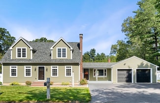 8 Glenn Rd, Merrimac, MA 01860