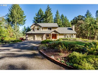 84933 Appletree Dr, Eugene, OR 97405
