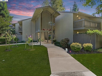 1241 Homestead Ave Unit 206, Walnut Creek, CA 94598