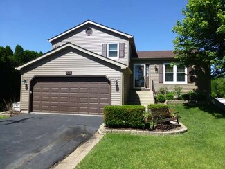 2287 Gleneagles Dr, Naperville, IL 60565
