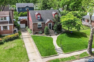 246 Baldwin Ave, New Milford, NJ 07646