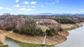 702 Chris Way, Sevierville, TN 37876