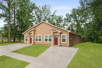9303 Firnat St, Houston, TX 77016